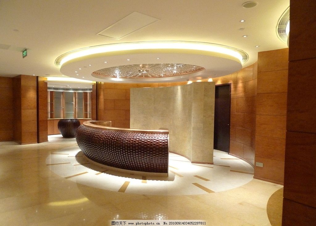 酒店前台 灯槽 吧台 吊顶 墙面 大理石地面 国外旅游 摄影
